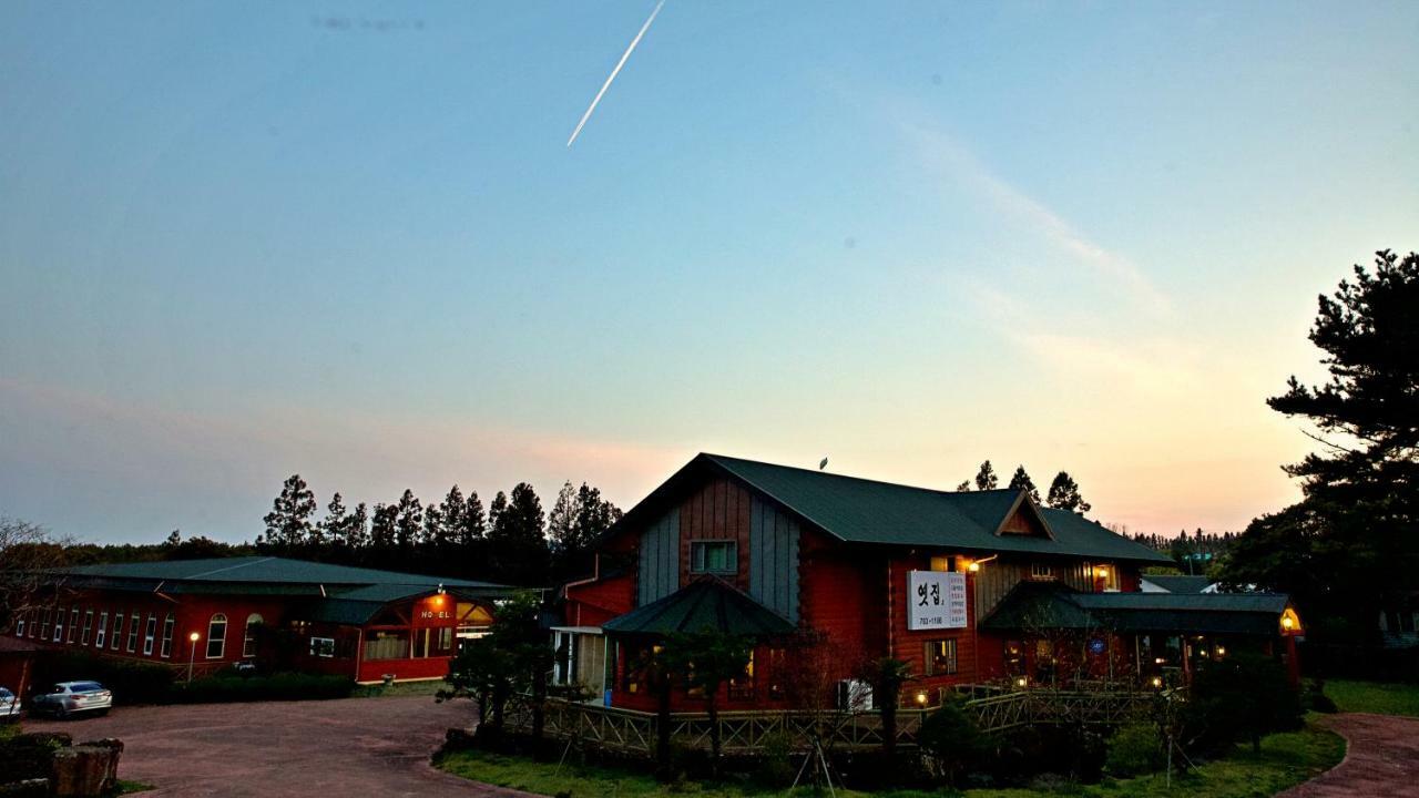 Songdangsongdang Pension And Resort Jeju Exterior photo